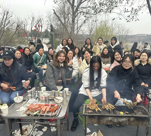 綿陽市先鋒醫(yī)療器械有限公司—— 慶?！?.8婦女節(jié)”，共赴燒烤盛宴，致敬巾幗風(fēng)采
